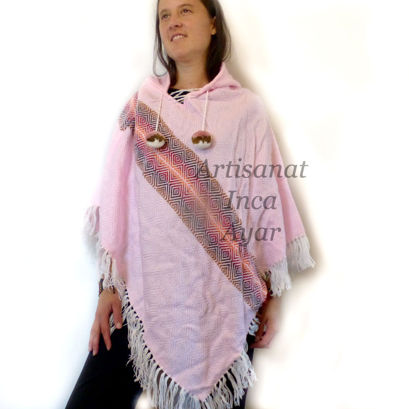 Poncho adulte tissé en laine d'alpaga rose pâle