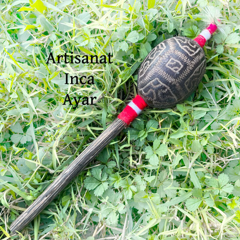 Maracas shipibo ruban rouge