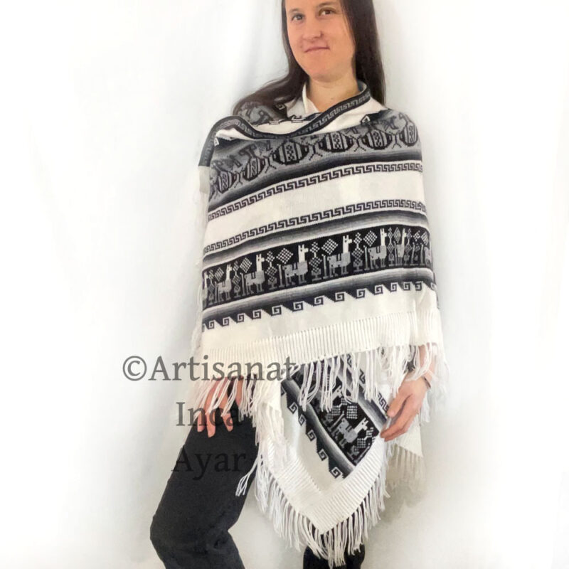 Large poncho ouvert en laine d'alpaga blanc